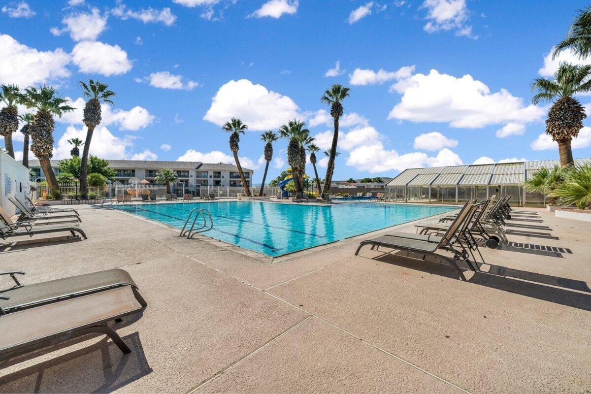 סנט ג'ורג' Modern Resort Condo - Pools, Courts & Scenic Views מראה חיצוני תמונה