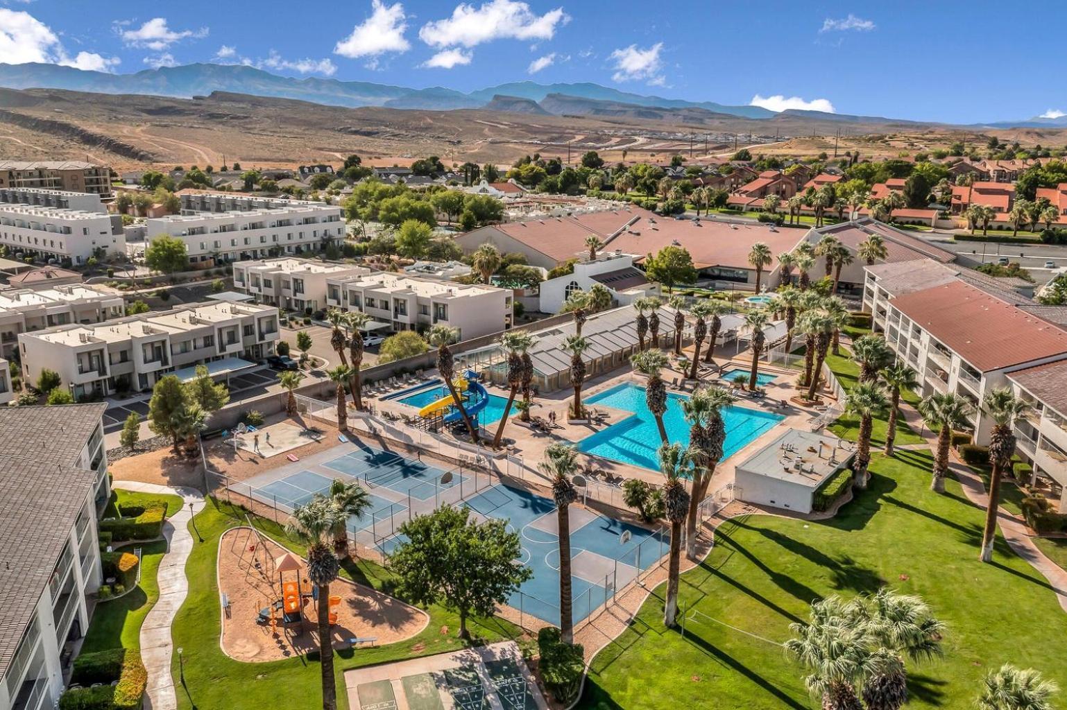 סנט ג'ורג' Modern Resort Condo - Pools, Courts & Scenic Views מראה חיצוני תמונה
